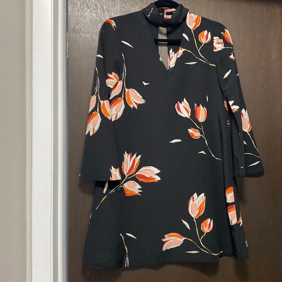Zara Floral Mini Dress - Picture 2 of 5